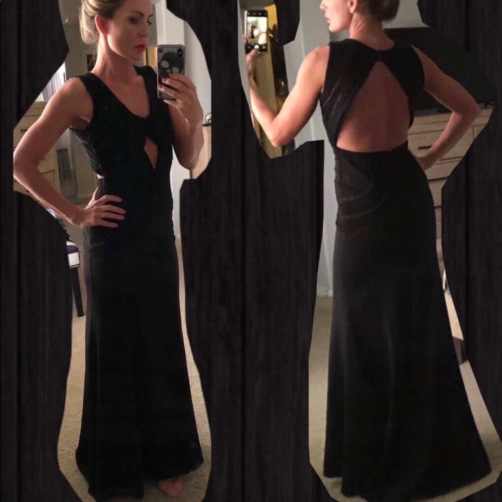 Stunning JARIO black evening gown! Full length.